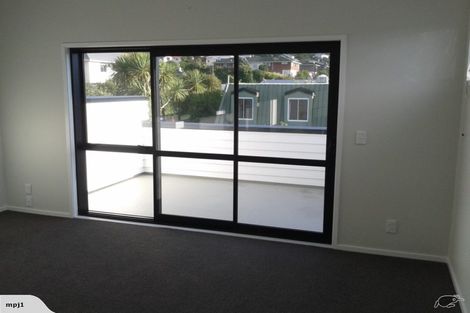Photo of property in 7b Phillip Street, Johnsonville, Wellington, 6037
