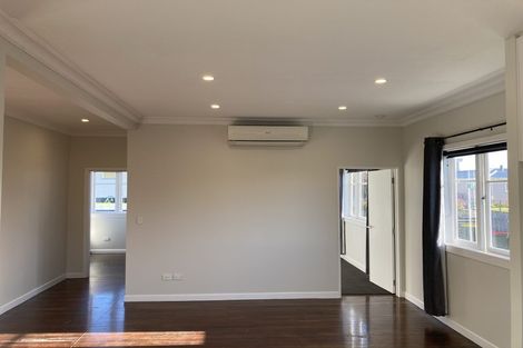 Photo of property in 43 Seyton Street, Stratford, 4332