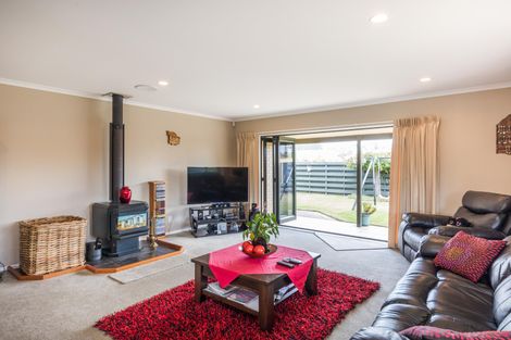 Photo of property in 289 Fitzherbert Road East, Aokautere, Palmerston North, 4471