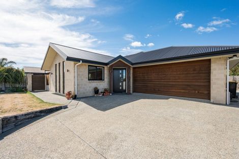 Photo of property in 28 Cambelldon Crescent, Stoke, Nelson, 7011
