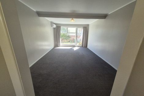 Photo of property in 2/10 Trevethick Grove, Woburn, Lower Hutt, 5010