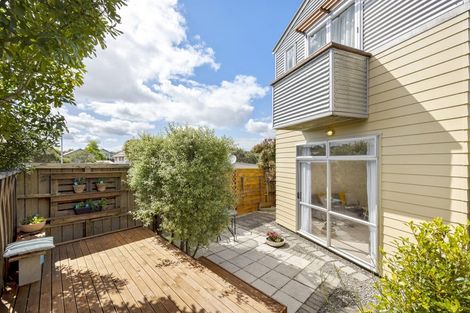 Photo of property in 31 Albionvale Road, Glen Eden, Auckland, 0602