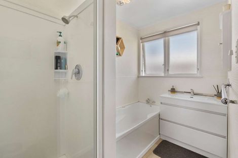 Photo of property in 92 Mallard Drive, Selwyn Heights, Rotorua, 3015