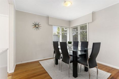Photo of property in 1 Kotuku Street, Te Atatu Peninsula, Auckland, 0610
