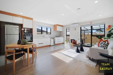 Photo of property in 8 Rorotu Avenue, Karaka, Papakura, 2113