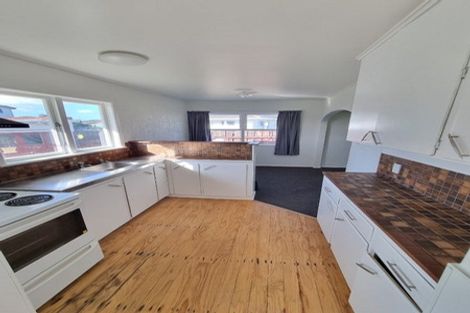 Photo of property in 12 Raglan Street, Mangere East, Auckland, 2024