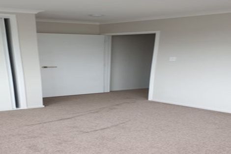 Photo of property in 25 Pukewhero Rise, Westgate, Auckland, 0614