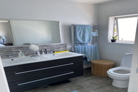 Photo of property in 17 Pacific View, Whitby, Porirua, 5024