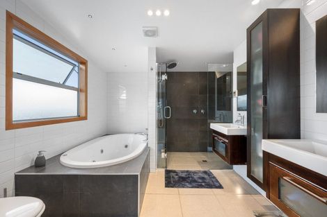 Photo of property in 2 Arakan Way, Khandallah, Wellington, 6035