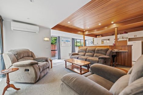 Photo of property in 743 Acacia Bay Road, Acacia Bay, Taupo, 3330