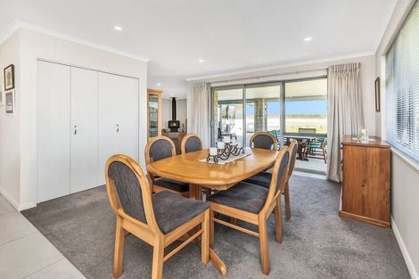 Photo of property in 4 Cressy Place, Darfield, 7510