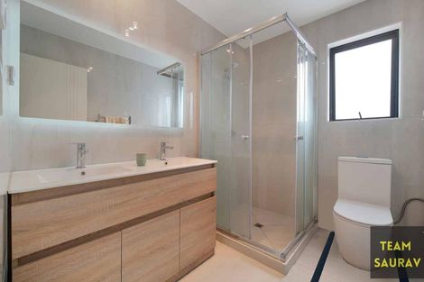 Photo of property in 8 Rorotu Avenue, Karaka, Papakura, 2113