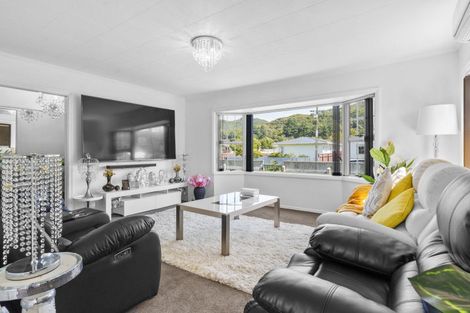 Photo of property in 8 Karamu Crescent, Wainuiomata, Lower Hutt, 5014