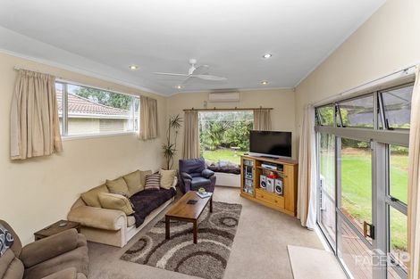 Photo of property in 30 Manuka Road, Glenfield, Auckland, 0629