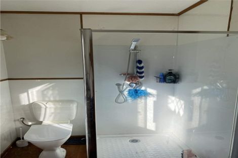 Photo of property in 76a Pleasant Road, Glen Eden, Auckland, 0602