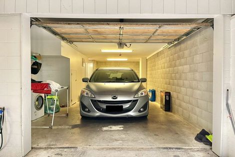 Photo of property in Altar Apartments, 50/120u Rintoul Street, Newtown, Wellington, 6021
