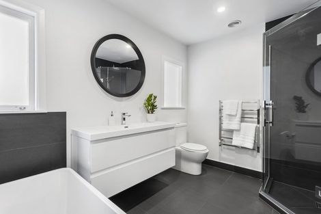 Photo of property in 13 Lanigan Street, Birkdale, Auckland, 0626