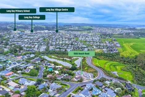 Photo of property in 3/1088 Beach Road, Torbay, Auckland, 0630