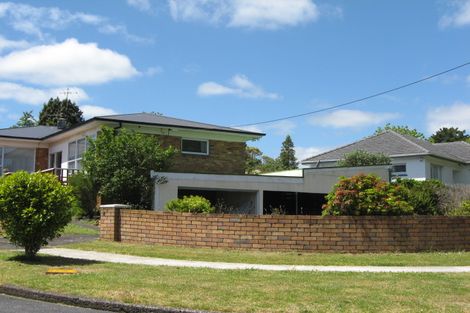 Photo of property in 1/4 Roose Avenue, Pukekohe, 2120