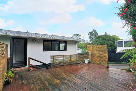 Photo of property in 2/109 Oreil Avenue, West Harbour, Auckland, 0618