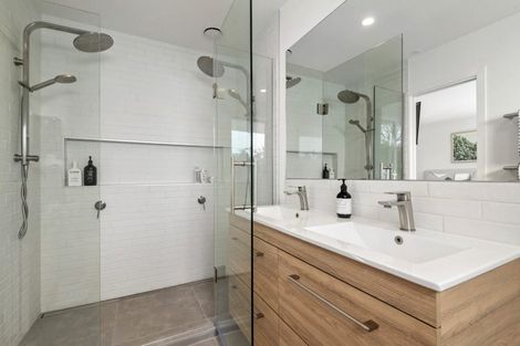 Photo of property in 38 Lancaster Road, Beach Haven, Auckland, 0626