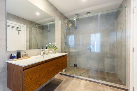 Photo of property in 5 Pennant Street, Long Bay, Auckland, 0630