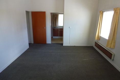 Photo of property in 470 Featherston Street, Palmerston North, 4414