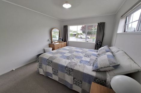 Photo of property in 42 Branch Road, Highlands Park, New Plymouth, 4312