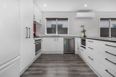 Photo of property in 44 Karearea Avenue, Kenepuru, Porirua, 5022