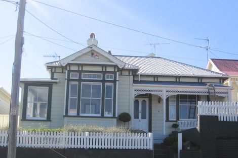 Photo of property in 18 Farm Road, Northland, Wellington, 6012