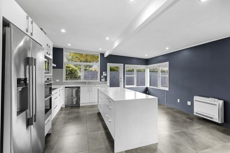 Photo of property in 415 Fergusson Drive, Heretaunga, Upper Hutt, 5018