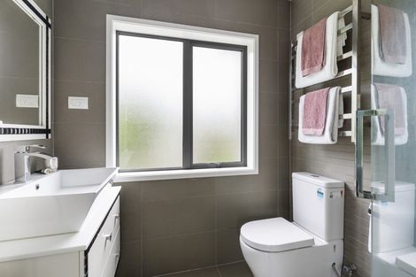 Photo of property in 17 Richard Avenue, Bucklands Beach, Auckland, 2014