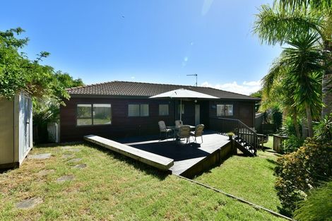 Photo of property in 3b Royalty Rise, Red Beach, 0932