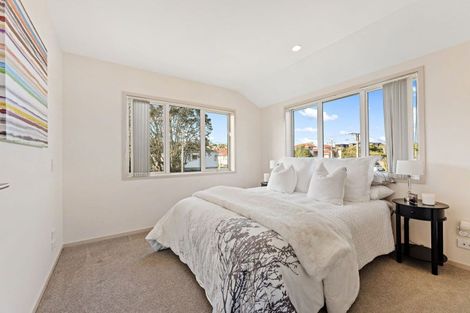 Photo of property in 28a Inverness Road, Browns Bay, Auckland, 0630