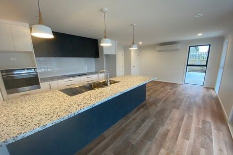 Photo of property in 6 Kaiwaru Place, Waikanae, 5036