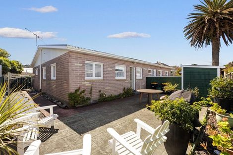 Photo of property in 62d Park Road, Miramar, Wellington, 6022