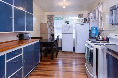 Photo of property in 11 Kummer Crescent, Masterton, 5810