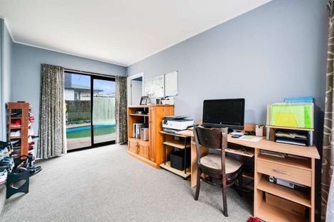 Photo of property in 24 Henwood Road, Mangere East, Auckland, 2024