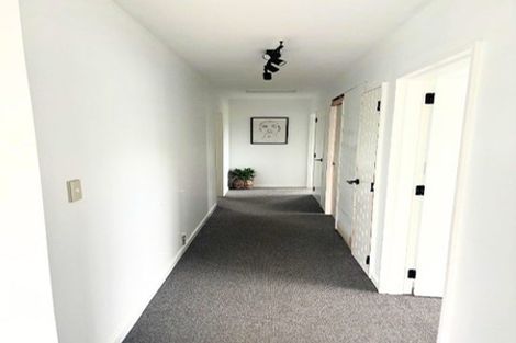 Photo of property in 12 Kukupa Grove, Heretaunga, Upper Hutt, 5018