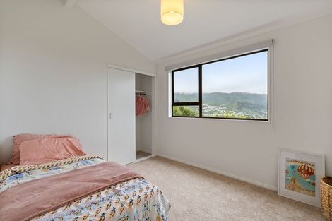 Photo of property in 64 Woodman Drive, Tawa, Wellington, 5028