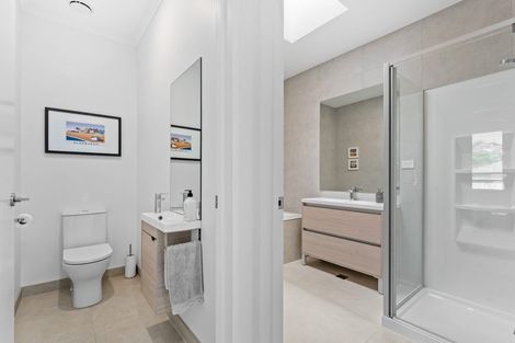 Photo of property in 33 Cambie Avenue, Red Beach, 0932