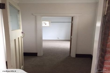 Photo of property in 17 Hargreaves Street, Mount Cook, Wellington, 6021