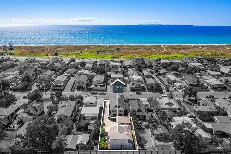 Photo of property in 34b Simpson Road, Papamoa Beach, Papamoa, 3118