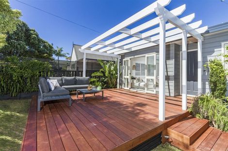 Photo of property in 1/44 Nile Road, Milford, Auckland, 0620