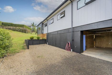 Photo of property in 13 Miro Place, Whitianga, 3510