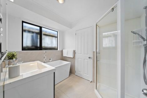 Photo of property in 5 Dapple Place, Flat Bush, Auckland, 2019