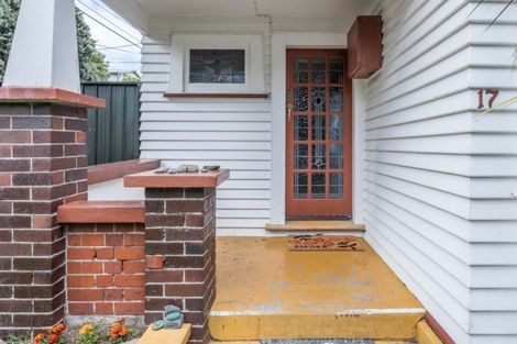 Photo of property in 17 Tamar Street, Island Bay, Wellington, 6023