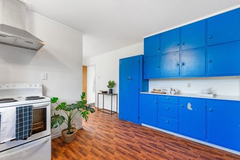 Photo of property in 26 Halswell Crescent, Westbrook, Palmerston North, 4412