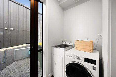 Photo of property in 25u2 Thackeray Street, Hamilton Lake, Hamilton, 3204