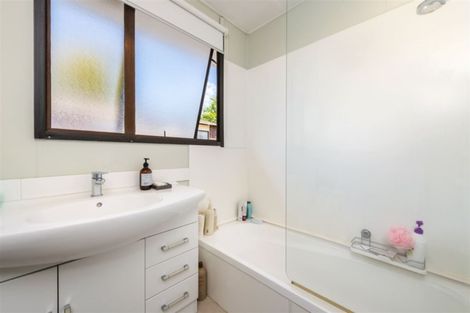 Photo of property in 88 Roberts Road, Te Atatu South, Auckland, 0610